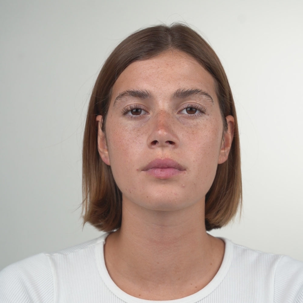 
                  
                    Load and play video in Gallery viewer, Soothing toner application that helps comfort skin and maintain a calm, balanced 
                  
                